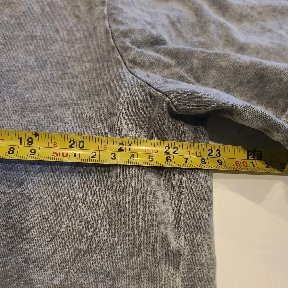 Forever 21 men's t-shirt size L  (N3)